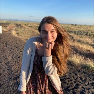 Meet your Posher, Leslie